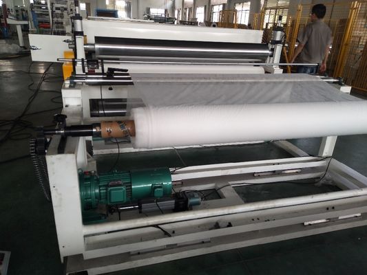 Máquina de dispersión de revestimiento de polvo de carbono activado no tejido para la fabricación de filtros de máscaras de polvo