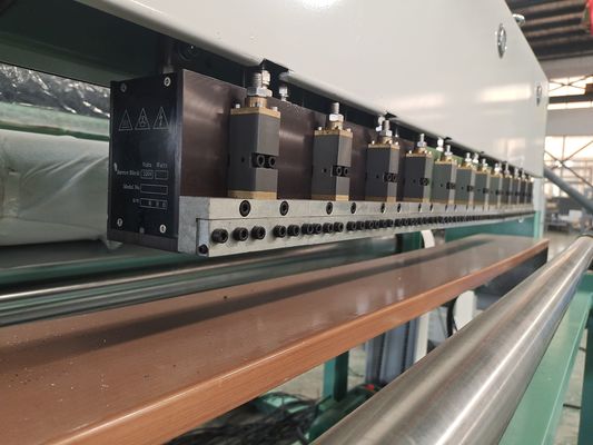 Máquina de laminación de recubrimiento por aerosol de fusión en caliente Ideal para materiales de sillón y cortina